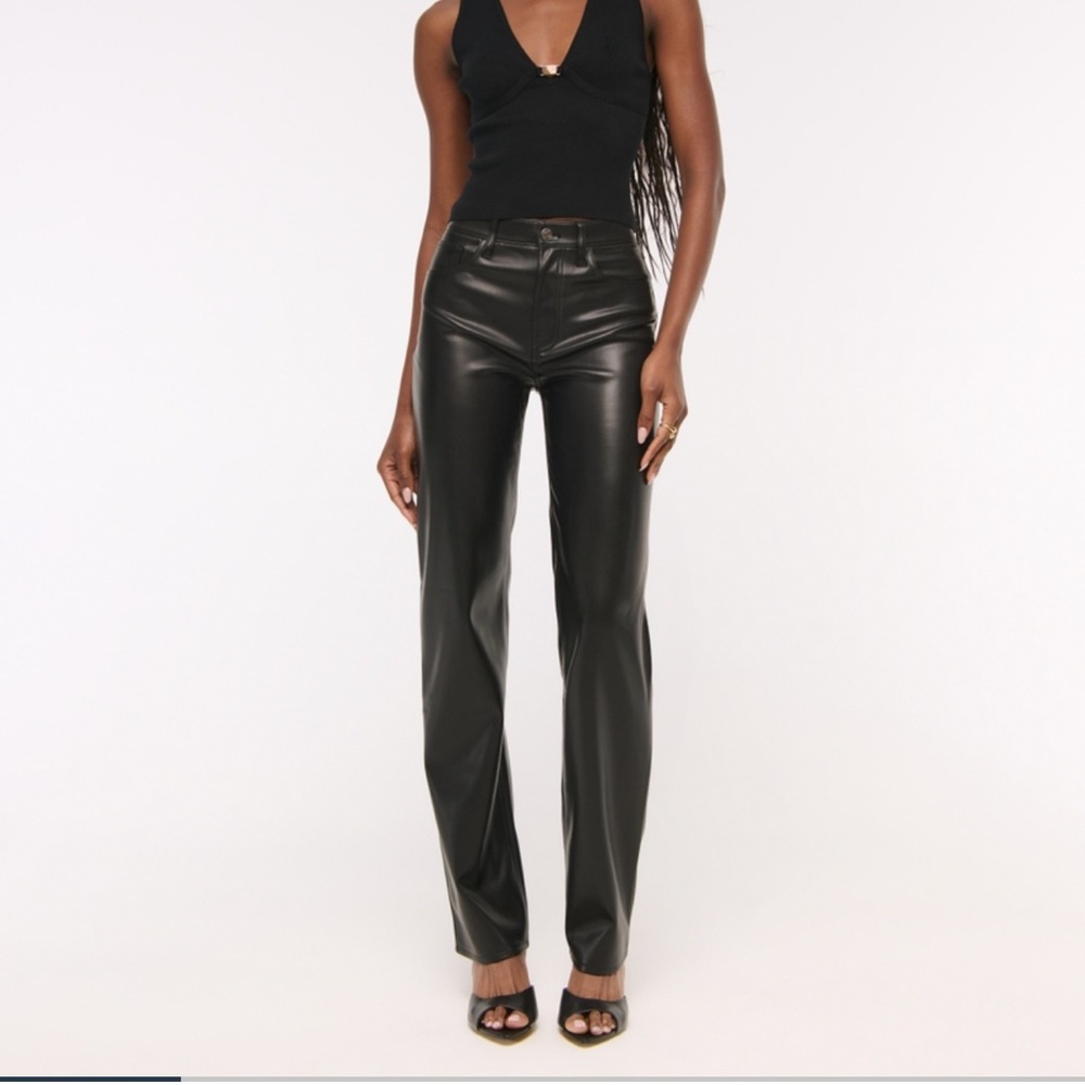 Abercrombie & Fitch 90’s straight high rise Straight Leg Leather Pants